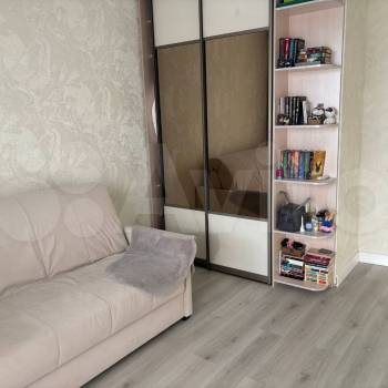 Продается 1-комнатная квартира, 54 м²