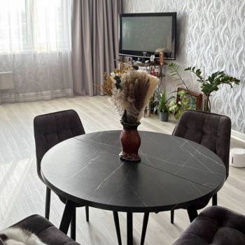Продается 1-комнатная квартира, 54 м²