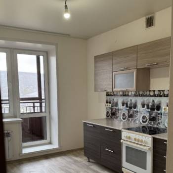 Продается 1-комнатная квартира, 42,4 м²