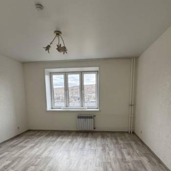 Продается 1-комнатная квартира, 42,4 м²