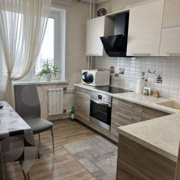 Сдается 2-х комнатная квартира, 69 м²