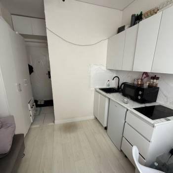 Продается 1-комнатная квартира, 12 м²