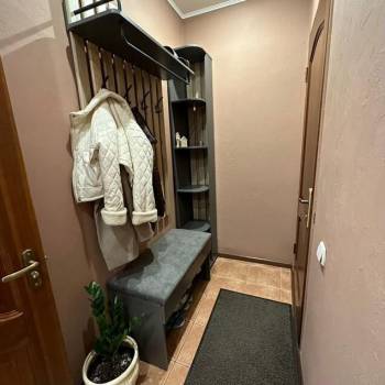 Продается 1-комнатная квартира, 32 м²