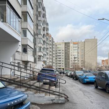 Продается 1-комнатная квартира, 41,8 м²