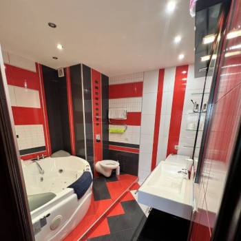 Продается Многокомнатная квартира, 87,3 м²