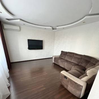 Продается Многокомнатная квартира, 87,3 м²