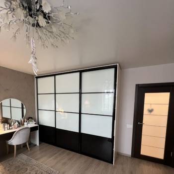 Продается 3-х комнатная квартира, 98 м²