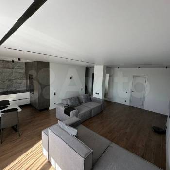 Продается 3-х комнатная квартира, 101 м²