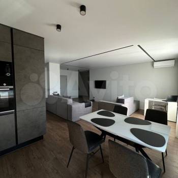 Продается 3-х комнатная квартира, 101 м²