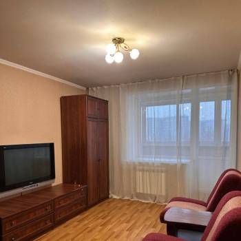 Продается 1-комнатная квартира, 43 м²