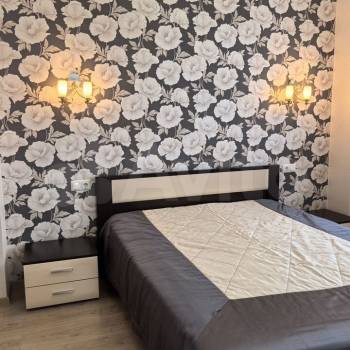 Сдается Многокомнатная квартира, 98 м²