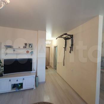 Продается 1-комнатная квартира, 36 м²