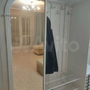 Продается Многокомнатная квартира, 82 м²