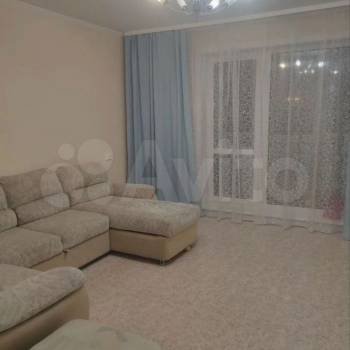 Продается Многокомнатная квартира, 82 м²