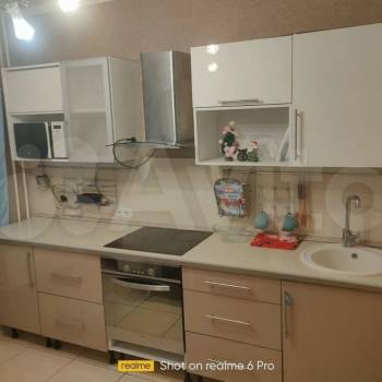 Продается Многокомнатная квартира, 82 м²