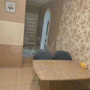 Продается Многокомнатная квартира, 82 м²