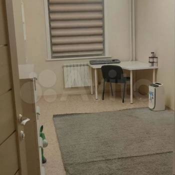 Продается Многокомнатная квартира, 82 м²