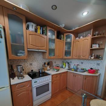 Продается Многокомнатная квартира, 79,6 м²