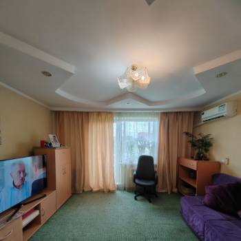 Продается Многокомнатная квартира, 79,6 м²