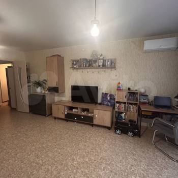 Продается 1-комнатная квартира, 58 м²