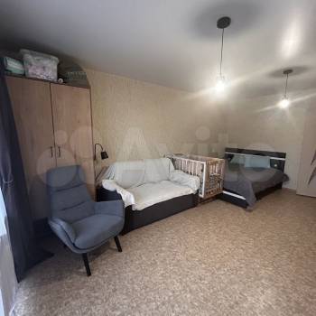 Продается 1-комнатная квартира, 58 м²