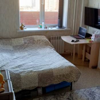 Продается 1-комнатная квартира, 37 м²