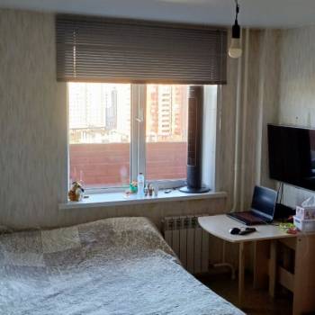 Продается 1-комнатная квартира, 37 м²