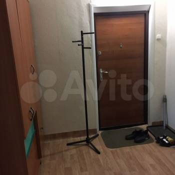 Продается Многокомнатная квартира, 105 м²