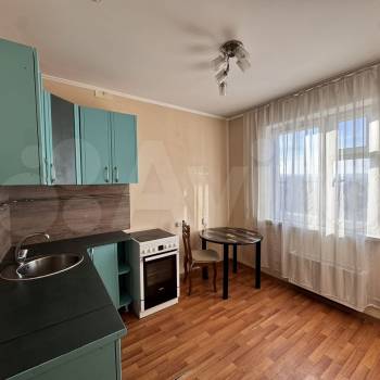Продается 1-комнатная квартира, 42 м²