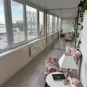 Продается 1-комнатная квартира, 48 м²