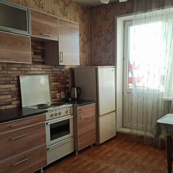 Продается 1-комнатная квартира, 37 м²