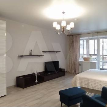 Сдается 2-х комнатная квартира, 102 м²