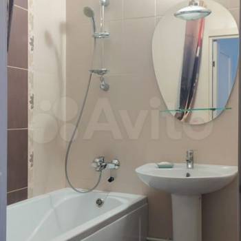 Сдается 2-х комнатная квартира, 102 м²