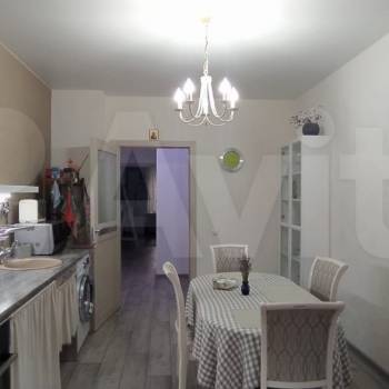 Сдается 2-х комнатная квартира, 102 м²