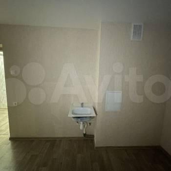 Продается Многокомнатная квартира, 81,9 м²