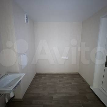 Продается Многокомнатная квартира, 81,9 м²
