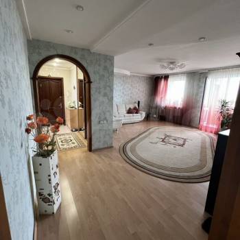 Продается Многокомнатная квартира, 128 м²