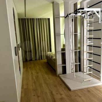 Продается Многокомнатная квартира, 143 м²