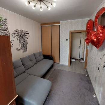 Продается 1-комнатная квартира, 32 м²