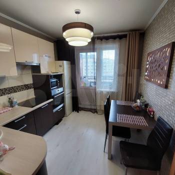 Продается 1-комнатная квартира, 32 м²