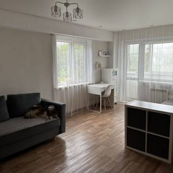 Продается 1-комнатная квартира, 32 м²