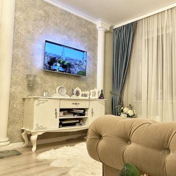 Продается 1-комнатная квартира, 42 м²