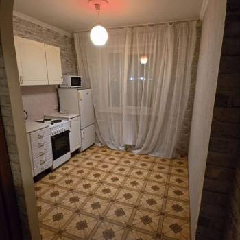 Продается 1-комнатная квартира, 40 м²