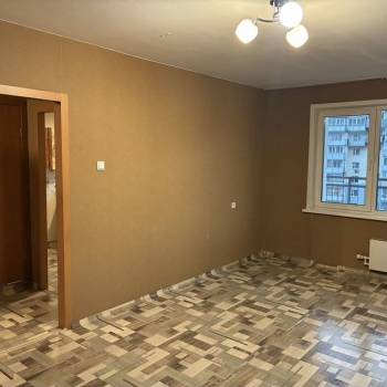 Продается 1-комнатная квартира, 35 м²