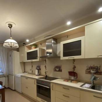 Сдается Многокомнатная квартира, 65 м²