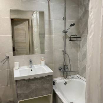 Сдается 1-комнатная квартира, 42 м²