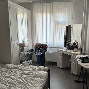 Сдается Многокомнатная квартира, 90 м²