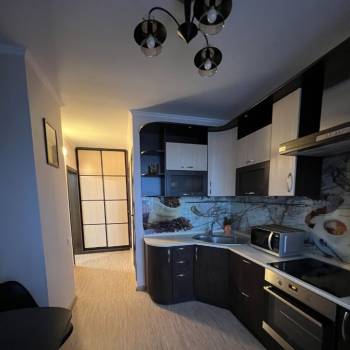 Продается 1-комнатная квартира, 36 м²