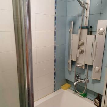 Сдается 2-х комнатная квартира, 75 м²