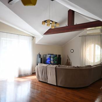 Продается Многокомнатная квартира, 116 м²